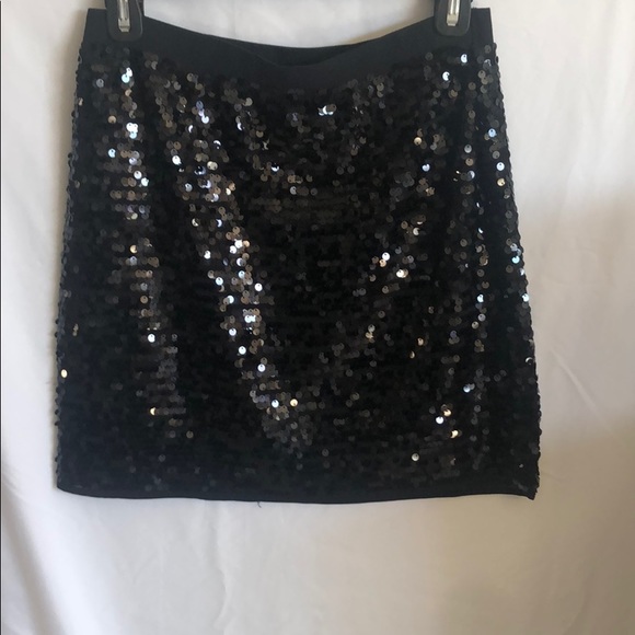 BCBG sequined mini skirt - Picture 2 of 4